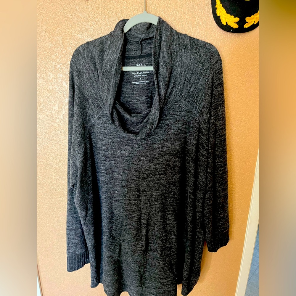 Torrid oversized sweater/sweater dress size 4